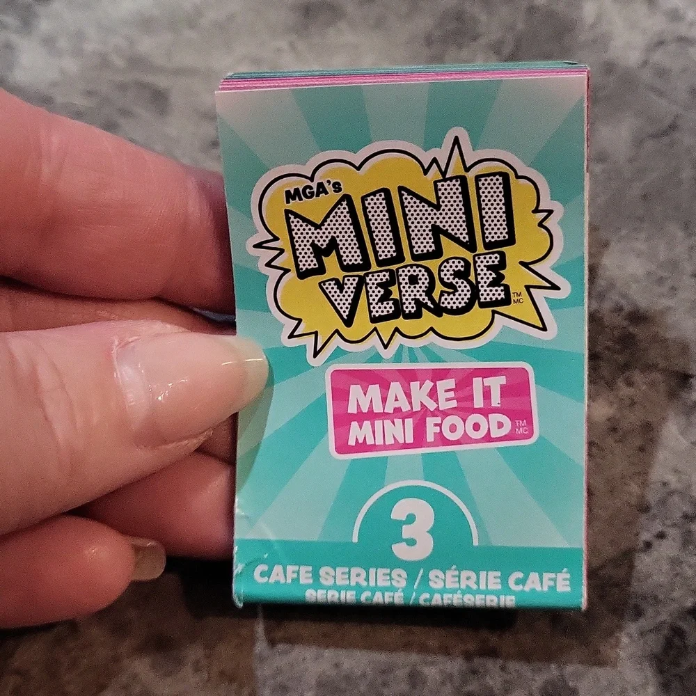 Miniverse Make It Mini Food Chili Cheese Fries